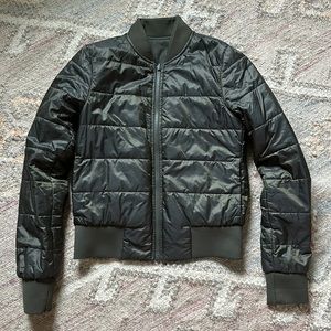 Lululemon Reversible Jacket - XS - Olive Green